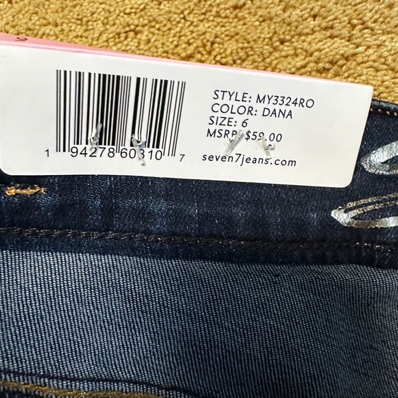 NWT Seven 5” Weekend Short Size 6 - Picture 4 of 5